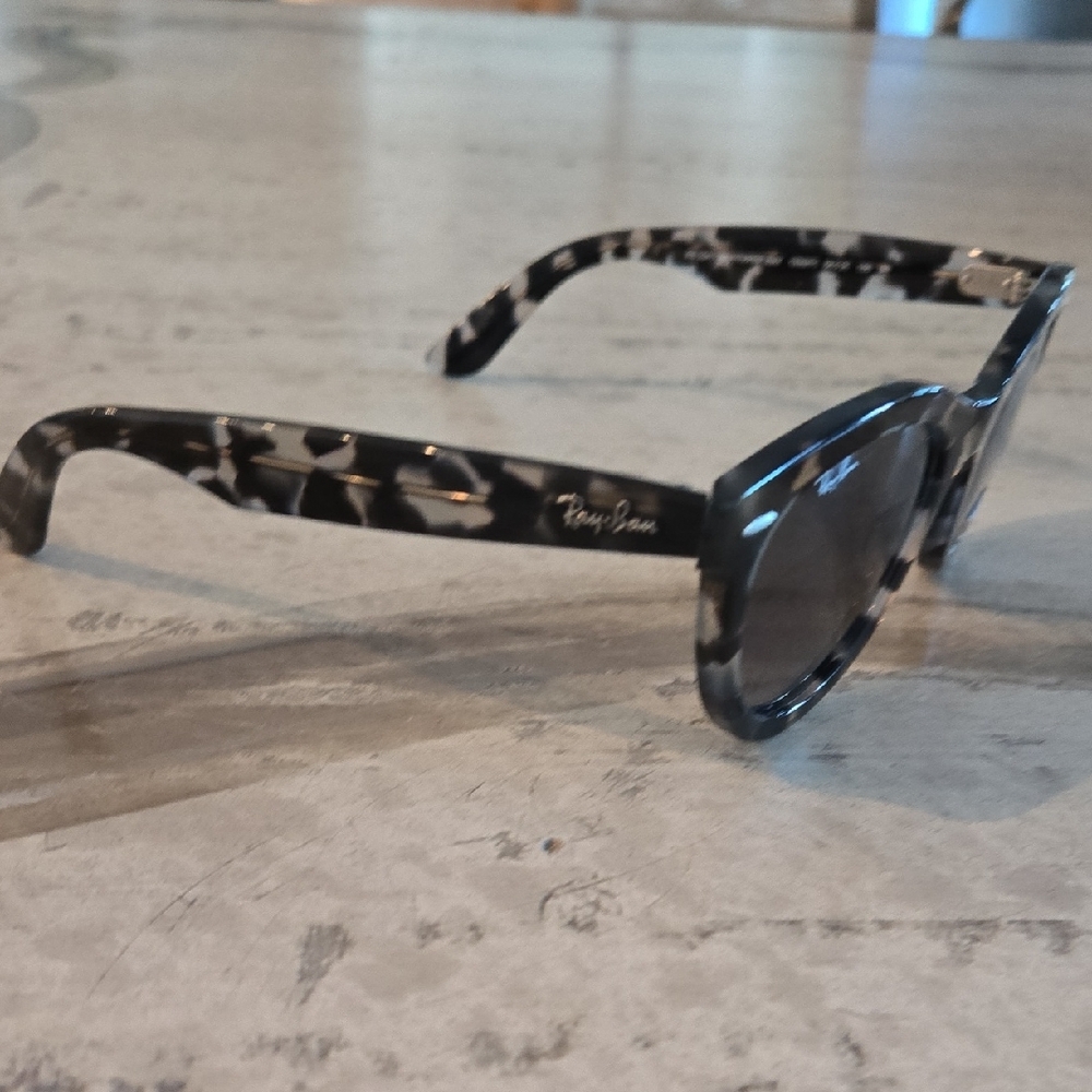 Ray-Ban Wayfarer Way Sunglasses in Tortoise Pattern - Picture 3 of 15